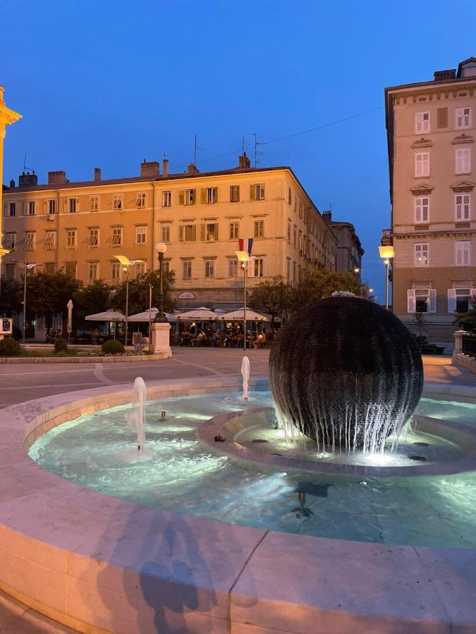Sofija Apartmani Rijeka Bagian luar foto